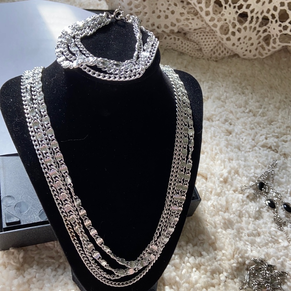 Vintage Sarah Coventry Necklace and Bracelet